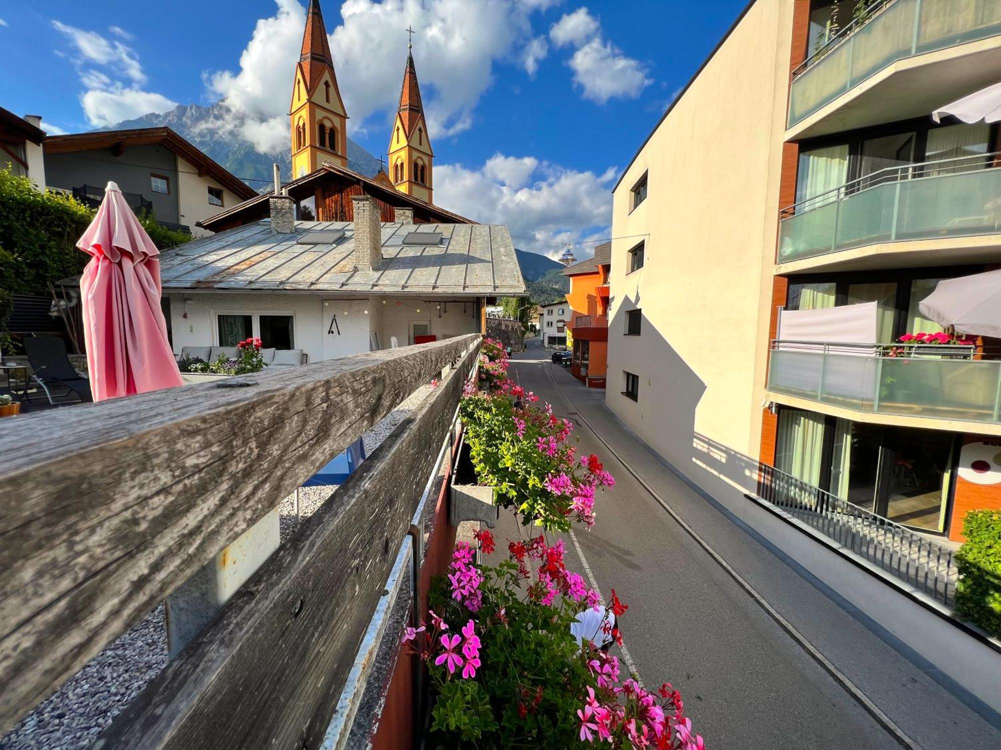 Mitten Im Zentrum Ferienwohnungen Mit Sonniger Terrasse 텔프스 외부 사진